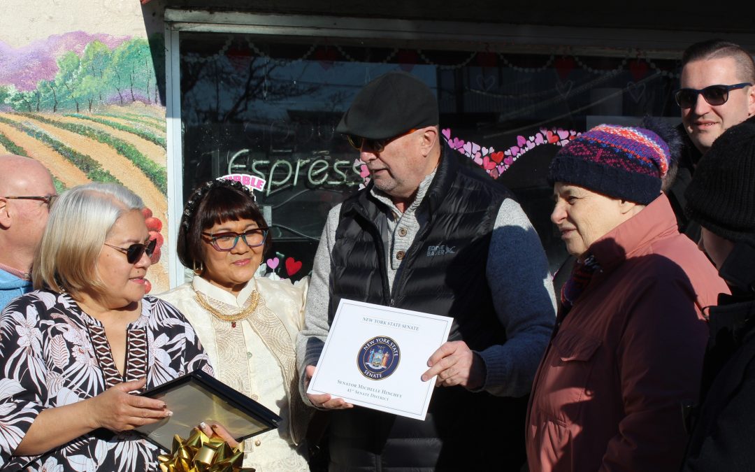 Nolita’s Cafe and Gallery, Ribbon Cutting